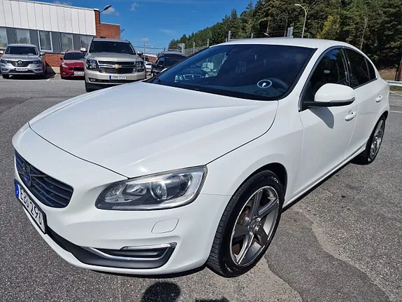 Volvo S60 2014 photo 2