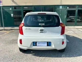 Kia Picanto 2012 photo 5