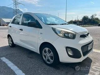 Kia Picanto 2012 photo 2
