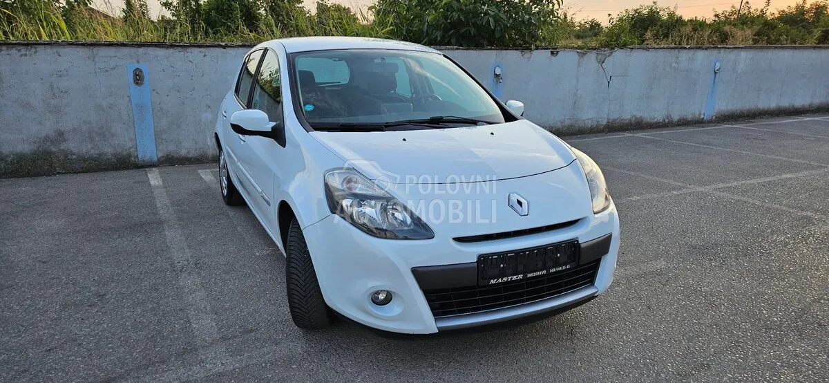 Renault Clio 2009 photo 2