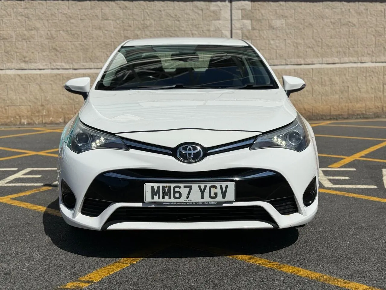 Toyota Avensis 2018 photo 2