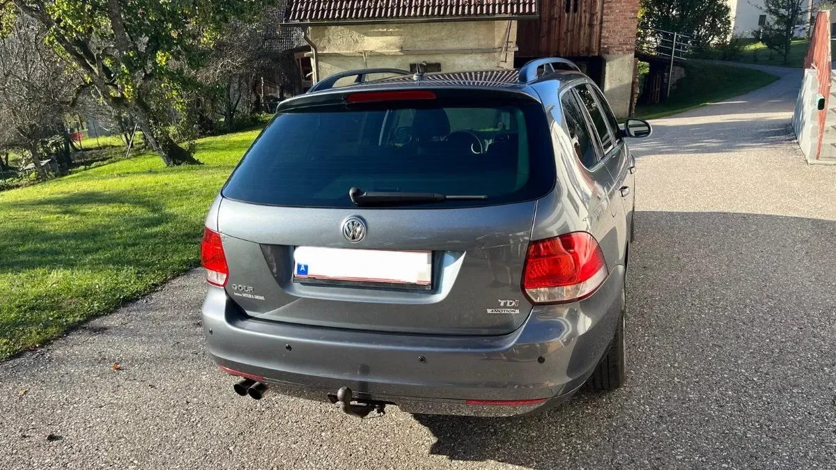 Volkswagen Golf 2011 photo 3