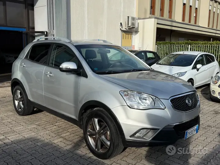 KG Mobility Korando 2012 photo 5