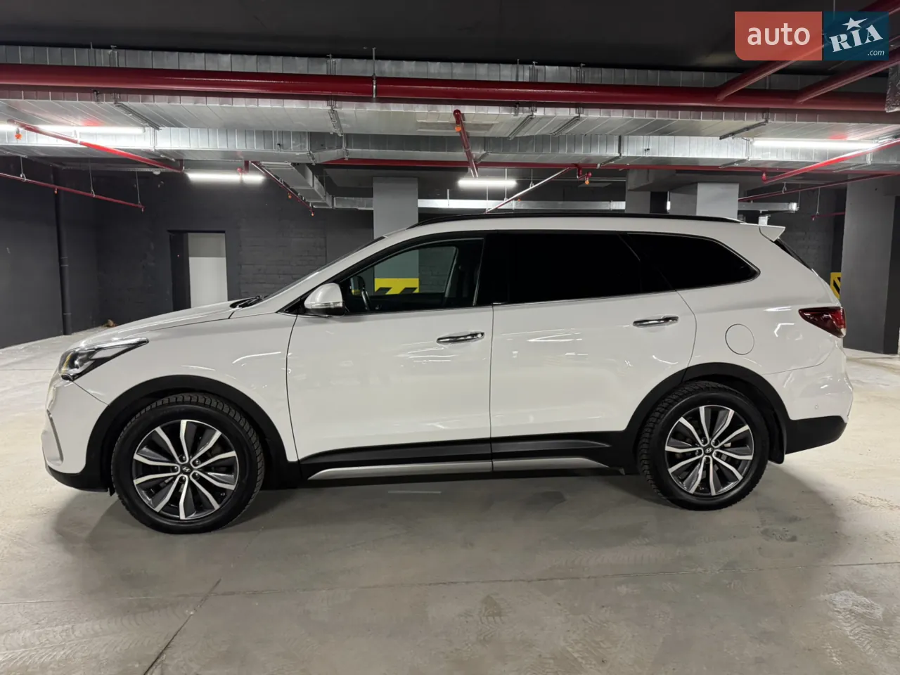 Hyundai Grand Santa Fe 2017 photo 5