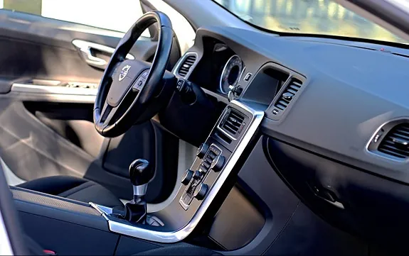 Volvo V60 2012 photo 3
