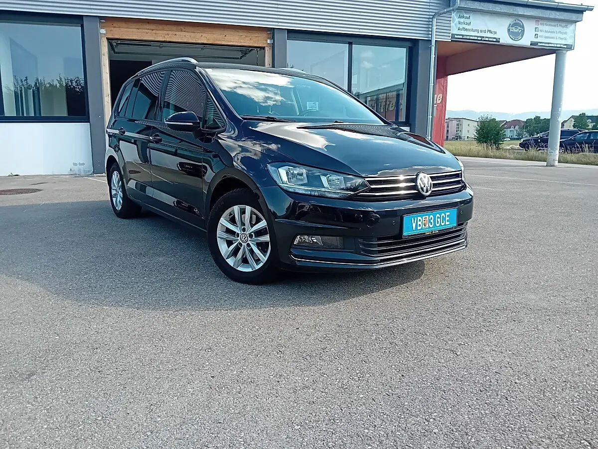 Volkswagen Touran 2017 photo 2