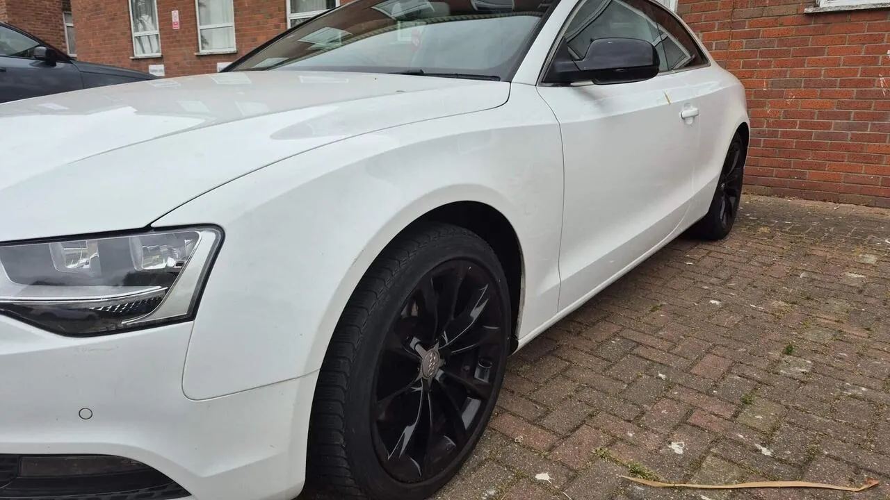 Audi A5 2012 photo 3