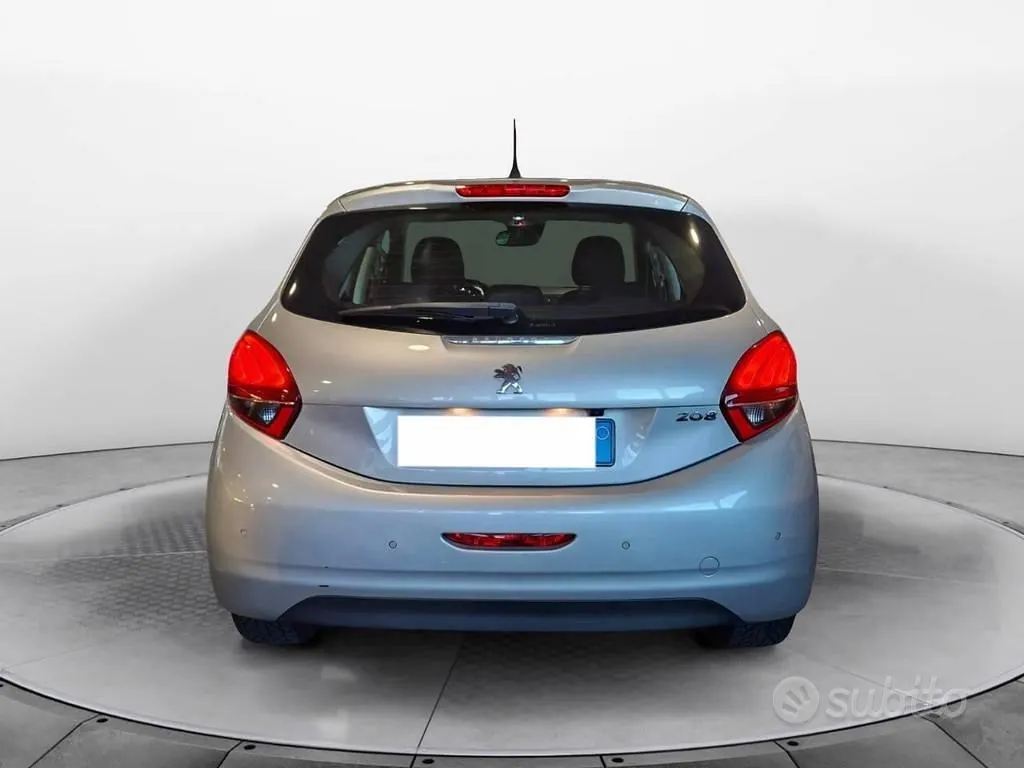 Peugeot 208 2018 photo 5