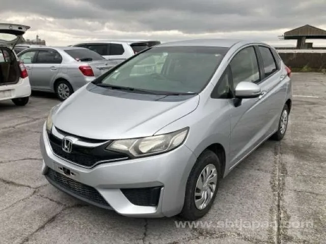 Honda Fit 2016 photo 2