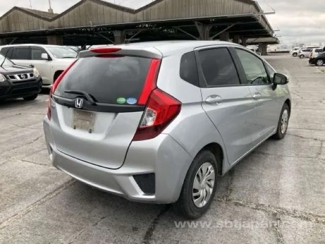 Honda Fit 2016 photo 4