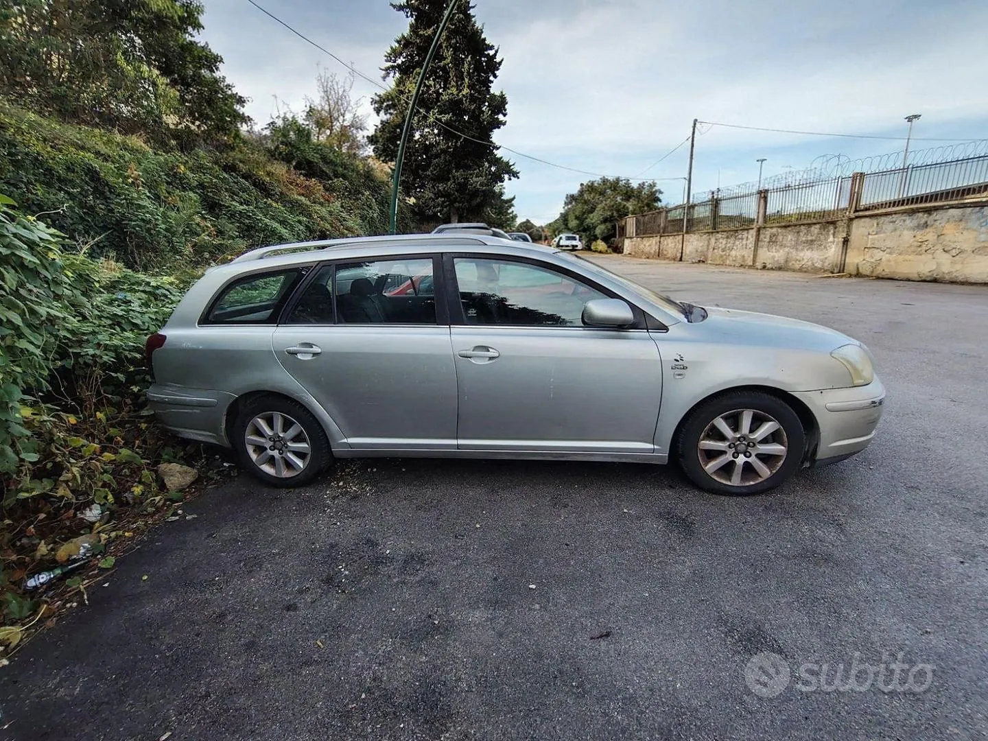 Toyota Avensis 2005 photo 3