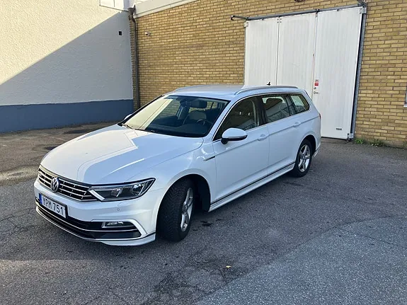 Volkswagen Passat 2018 photo 2