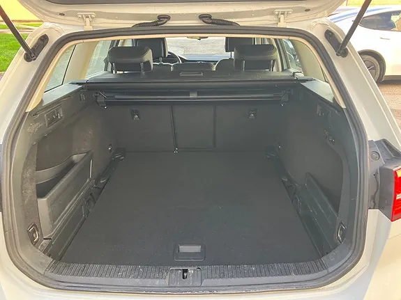Volkswagen Passat 2018 photo 5