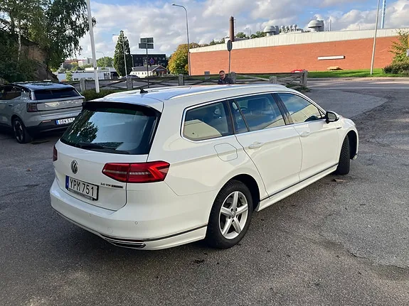 Volkswagen Passat 2018 photo 4