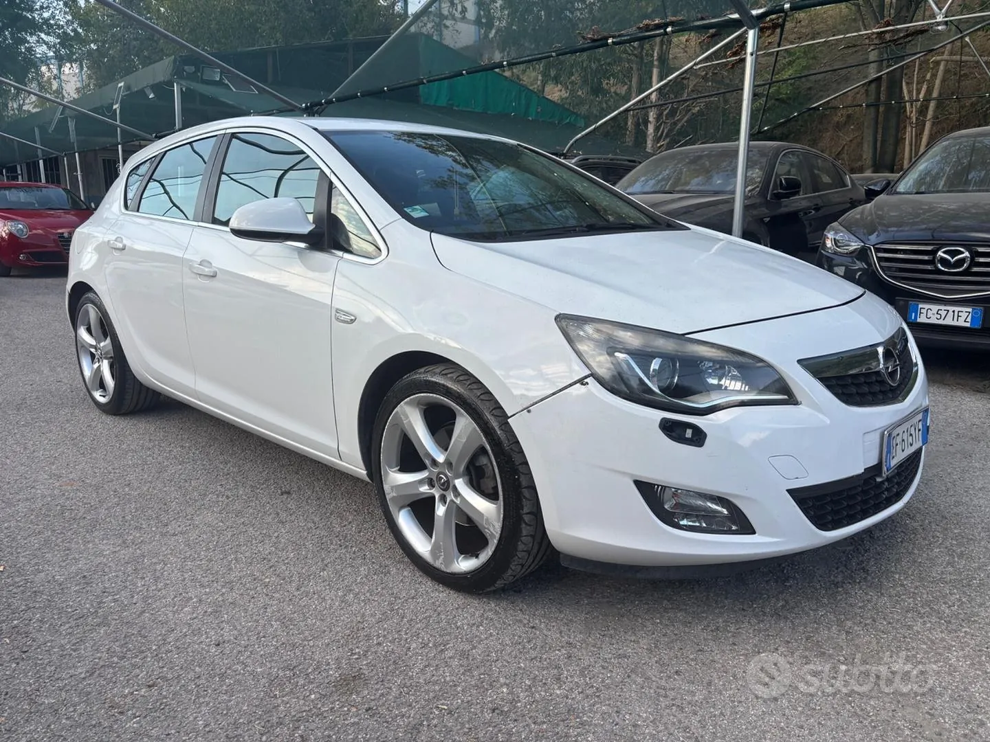 Opel Astra 2010 photo 3