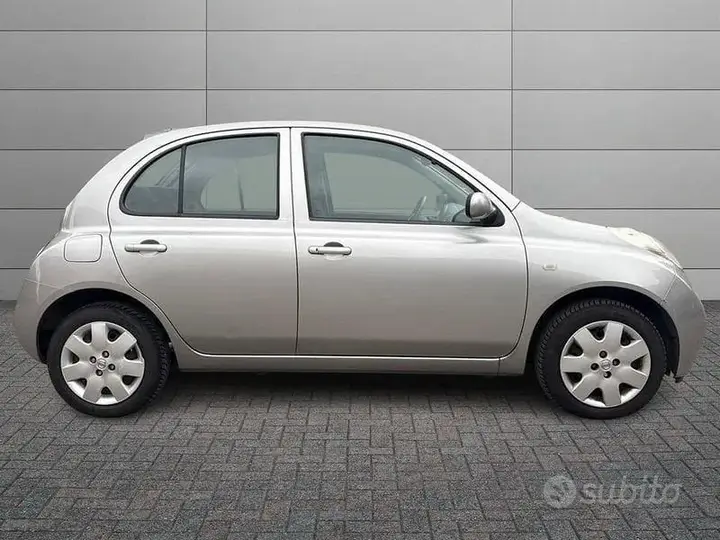 Nissan Micra 2005 photo 2