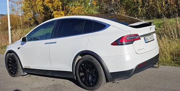 Tesla Model X 2017 photo 3