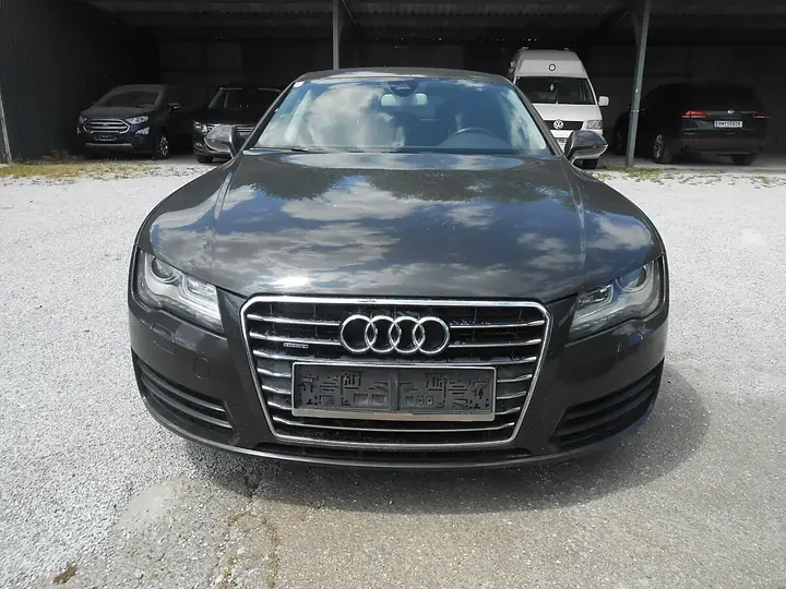 Audi A7 2010 photo 2