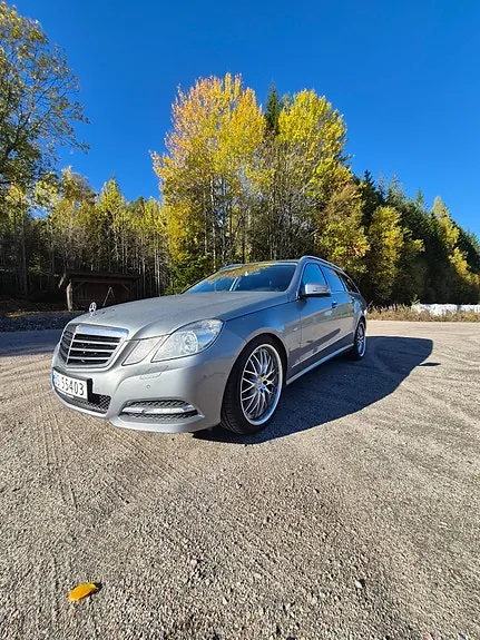 Mercedes-Benz E220 D