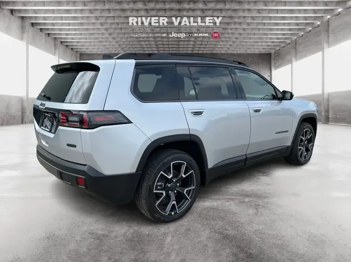 Jeep Cherokee 2026 photo 3