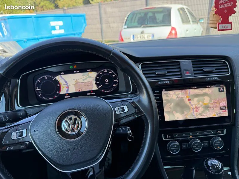 Volkswagen Golf 2018 photo 3