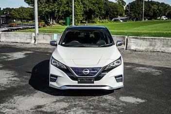 Nissan Leaf 2021 photo 4