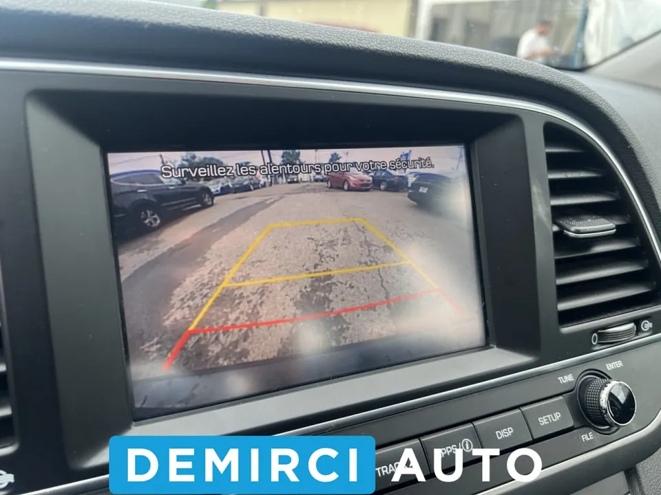 Hyundai Elantra 2017 photo 3