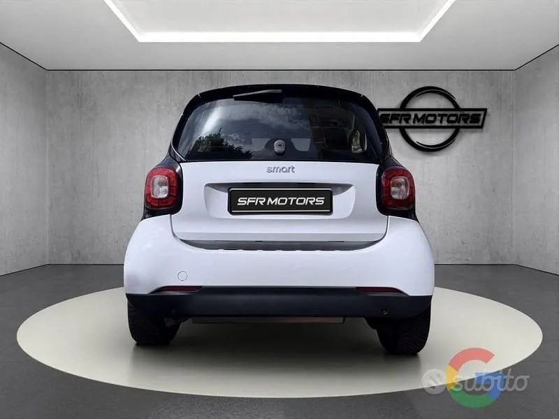 Smart Fortwo 2017 photo 5