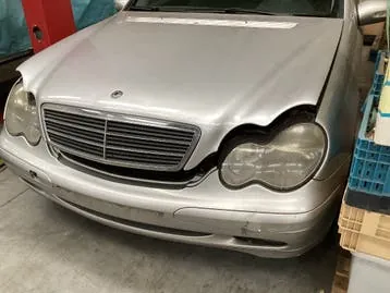 Mercedes-Benz Série 200
