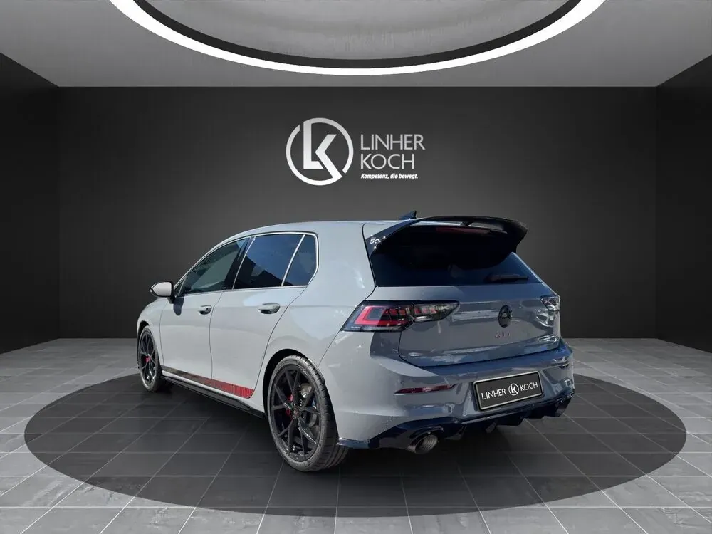 Volkswagen Golf 2026 photo 3