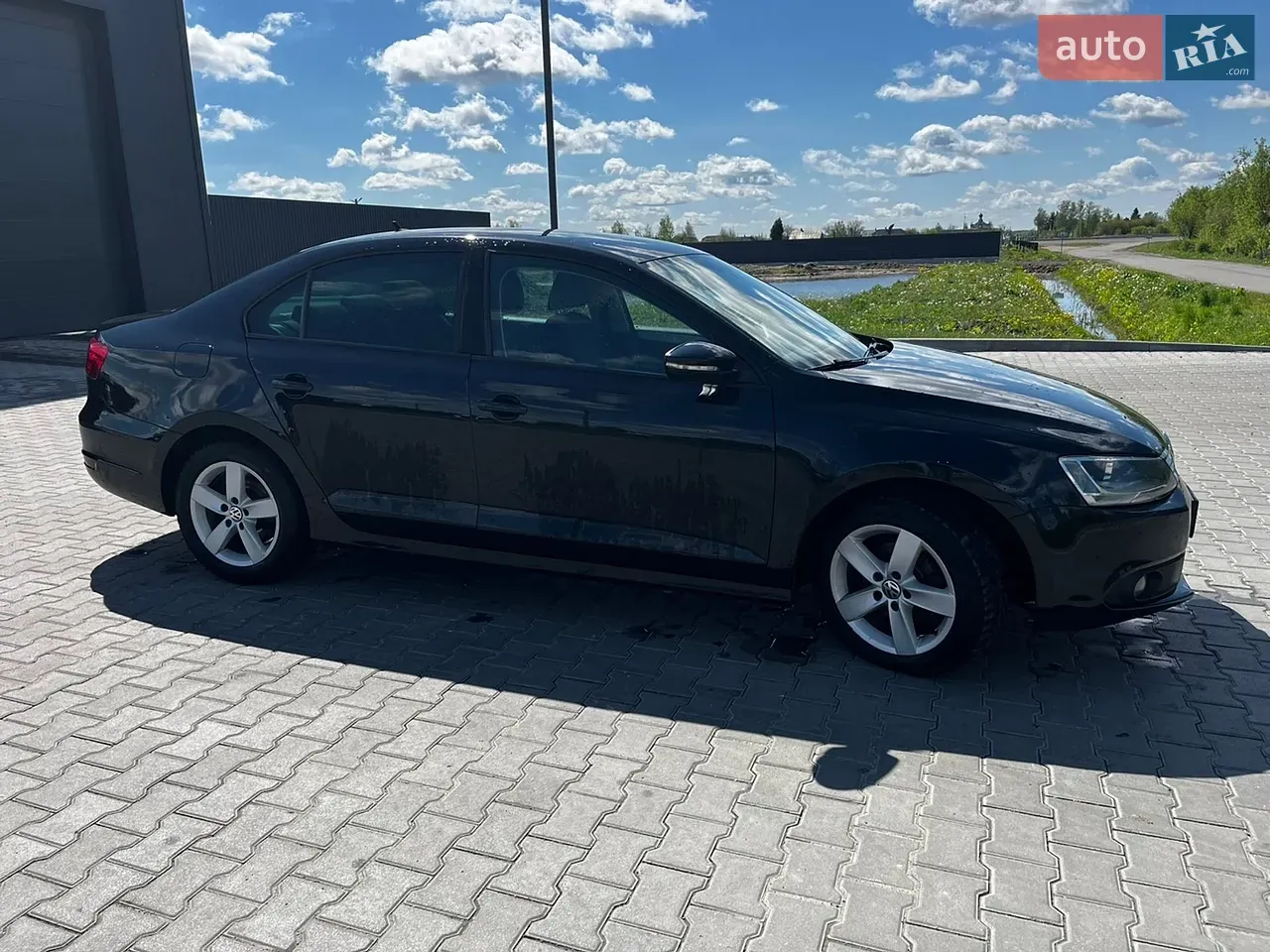 Volkswagen Jetta 2011 photo 3