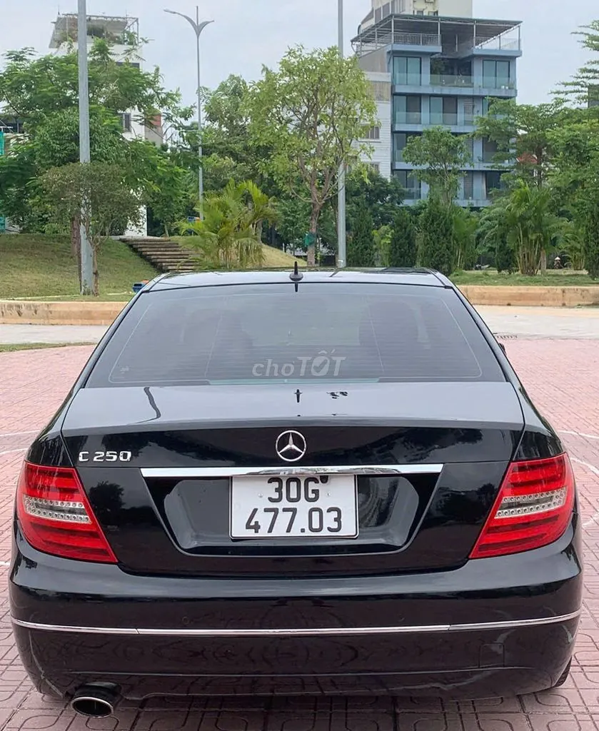 Mercedes-Benz C-Class 2014 photo 3