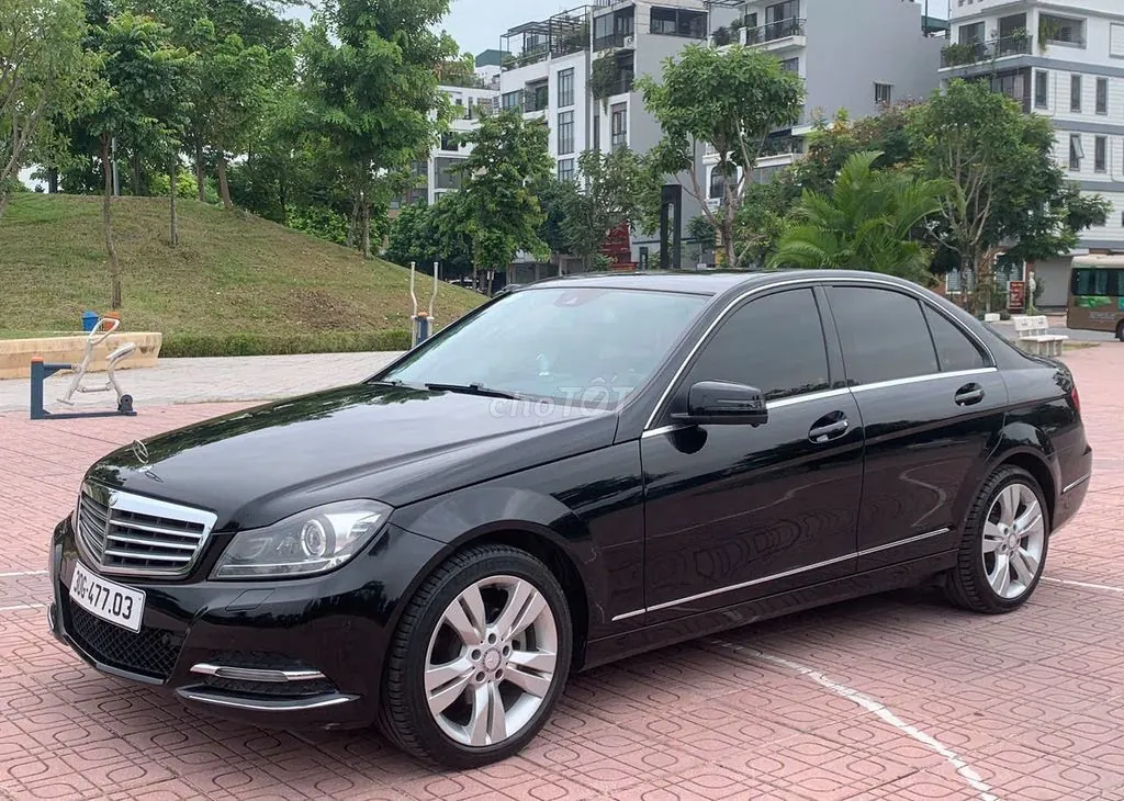 Mercedes-Benz C-Class 2014 photo 4