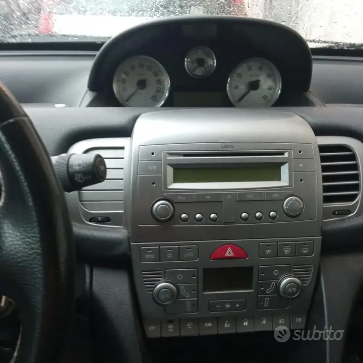 Lancia Ypsilon 2007 photo 2