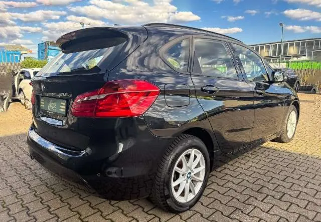BMW 3 Series 2016 photo 4