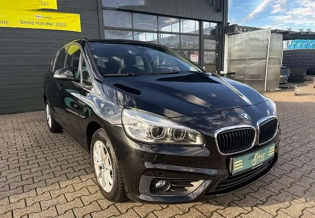BMW 3 Series 2016 photo 3