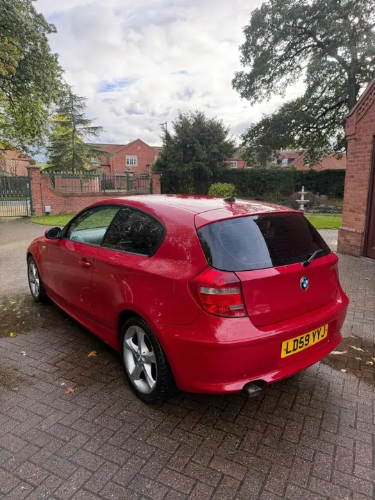 BMW 1 Series 2009 photo 3