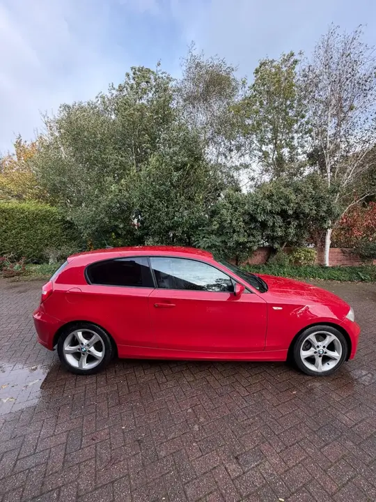 BMW 1 Series 2009 photo 5