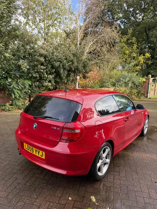 BMW 1 Series 2009 photo 2