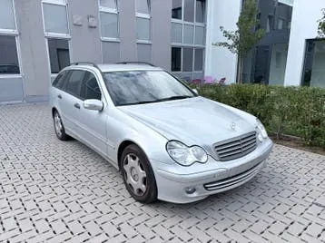 Mercedes-Benz C200