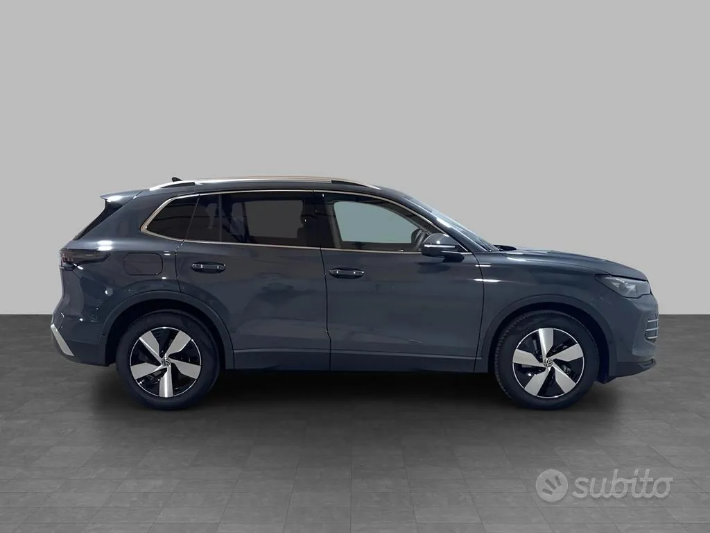Volkswagen Tiguan 2024 photo 3