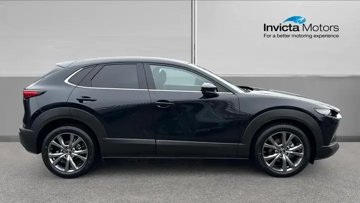 Mazda Cx-30 photo 2