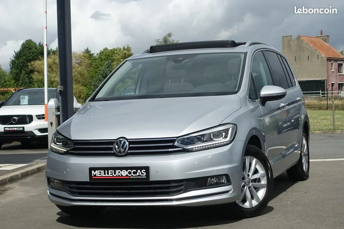 Volkswagen Touran 2019 photo 2