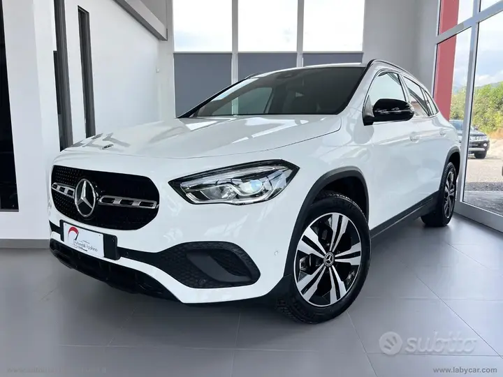 Mercedes-Benz Gla 2023 photo 2