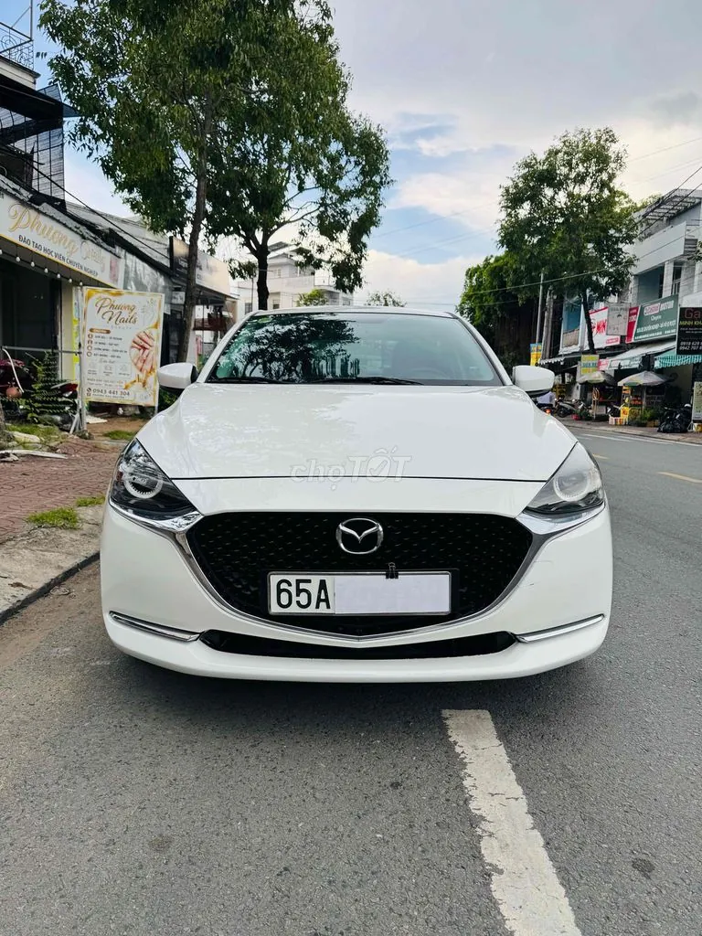 Mazda 2 2020 photo 3