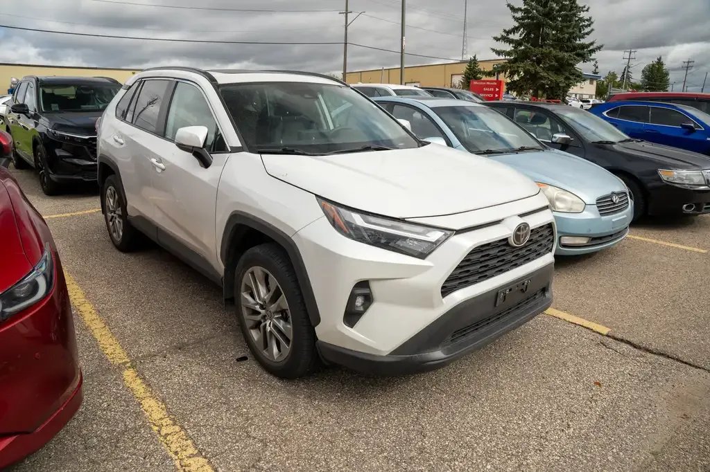 Toyota Rav4 2023 photo 2