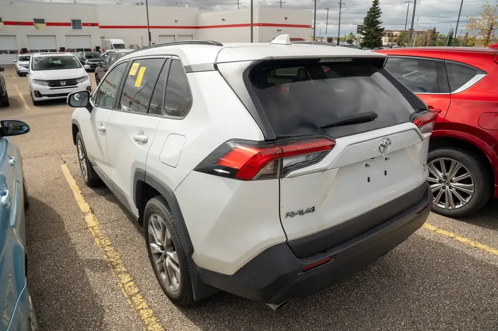 Toyota Rav4 2023 photo 4