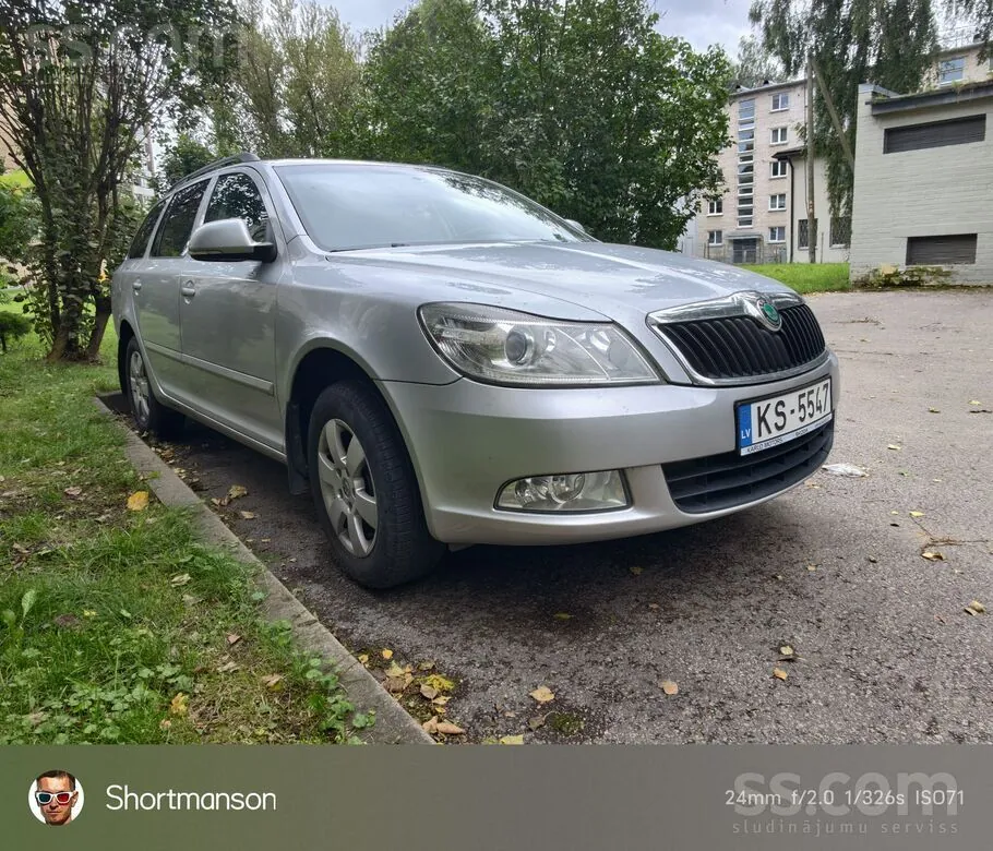 Skoda Octavia 2012 photo 2