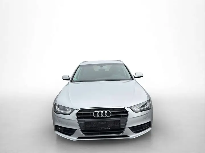 Audi A4 Avant 2013 photo 2