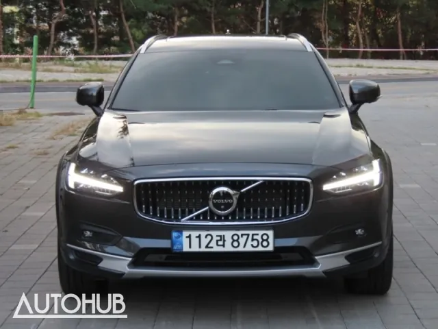 Volvo V90